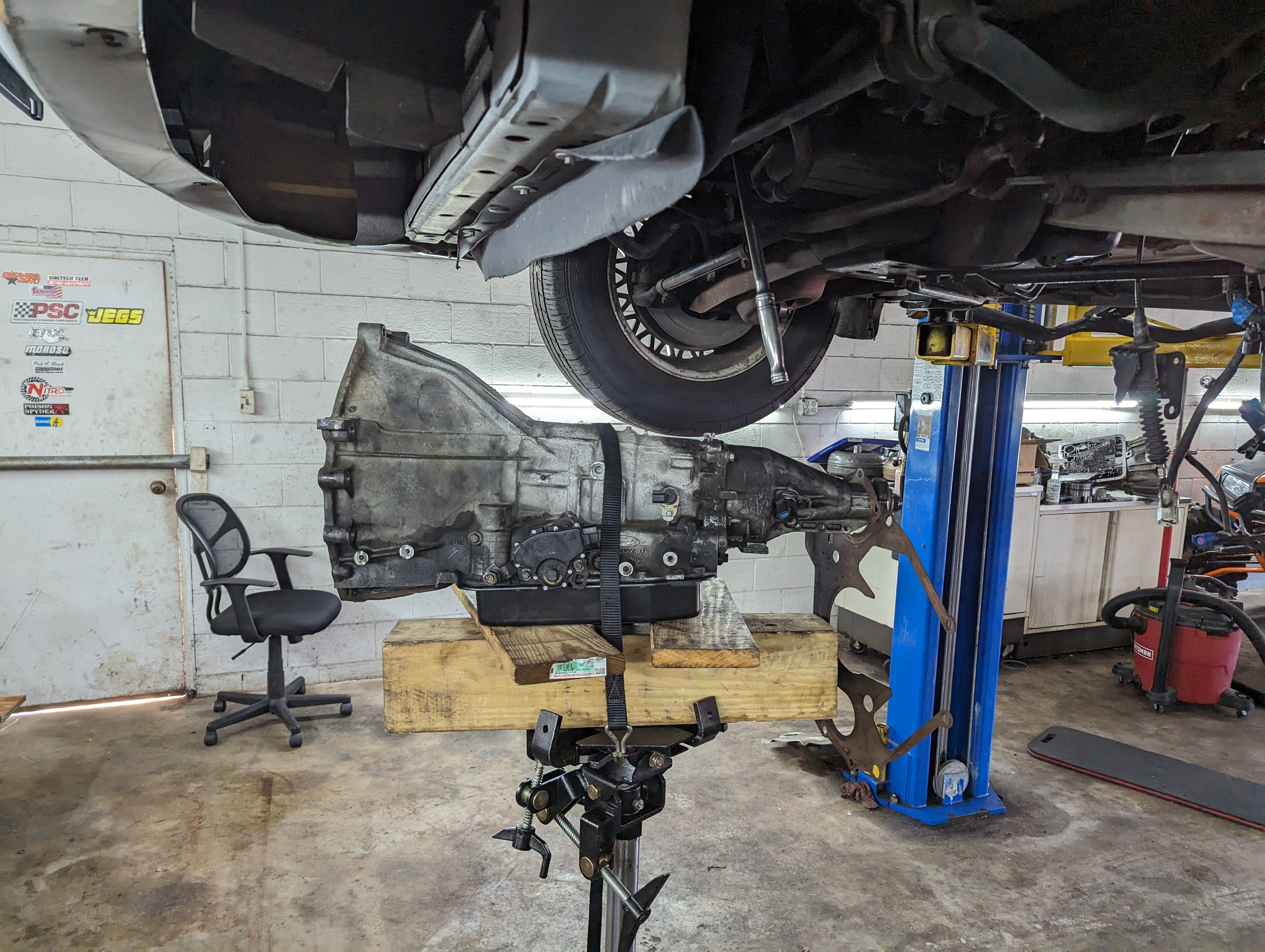 Auto Shop Tech & Vehicle Work highlight image